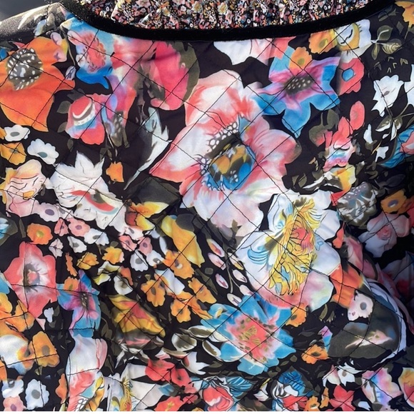 NWOT - Sherpa Lined Floral Boho Quilted Coat - Multicolor - XXL - Picture 10 of 10
